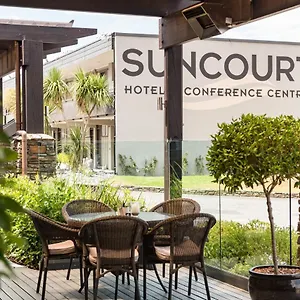 Suncourt & Conference Centre 4* Tauposee